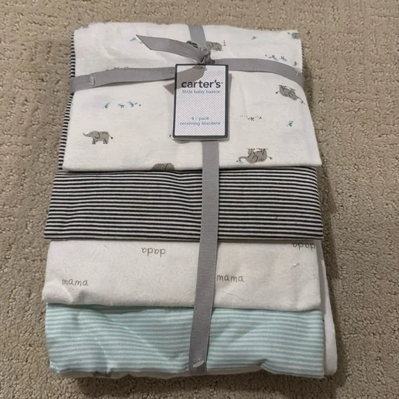 NWT Carter’s 4-pack Receiving Blankets. - Picture 1 of 3